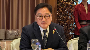 '방중' 우원식 "시진핑과 면담 기대&hellip;APEC 협력 등 요구"