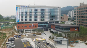 [단독]"샤워 장면 보여줘"&hellip;족보 미끼로 취준생 '성적 협박' 서울교통공사 직원 압수수색