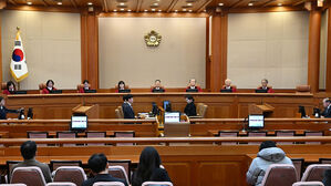 '마은혁 미임명' 권한쟁의 공방&hellip;"국회 의결했어야"vs"근거 없다"