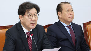 발언하는 권성동 원내대표(사진=연합뉴스)