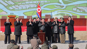 김정은, 신의주 온실농장&middot;남새(채소)과학연구센터 착공식 참석
