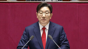 권성동 "이재명, 국정 위기 유발자&hellip;분권형 개헌 필요"