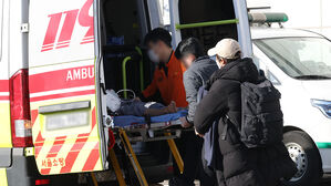 중증질환연합 "의대 정원 원점 논의는 밀실야합…개혁 의지 밝혀야"