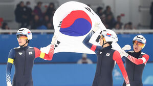 '원 팀(One Team)'이 일궈낸 은메달(사진=연합뉴스)