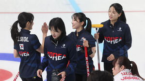 아시안게임 한국 컬링, 18년 만에 남녀 동반 우승 도전