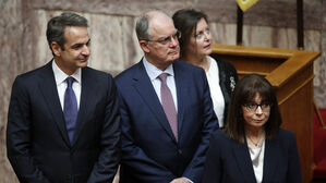 그리스 새 대통령에 타술라스 의회의장 선출