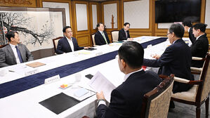 최 대행 "상호관세, FTA로 인해 우리 경제엔 영향 크지 않아"