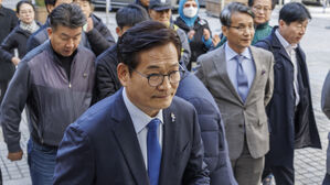 돈봉투 의혹 결심 공판 앞둔 송영길(사진=연합뉴스)