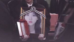 '천재 아역' 출신 故 김새론, 유족&middot;지인 마지막 배웅 속 영면