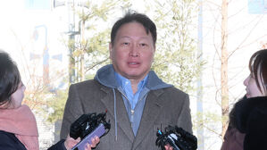 '관세 대응' 경제사절단과 미국행 최태원 "위기도 기회도 있다"