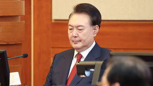 윤 대통령 '운명의 한 주'&hellip;20&sim;21일 탄핵심판 선고 전망