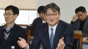 권기섭 경사노위 위원장(사진=연합뉴스)