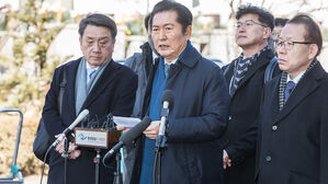 25일 변론종결 예고&hellip;국회 측 "끝까지 최선" 윤 측 "최종변론 준비"