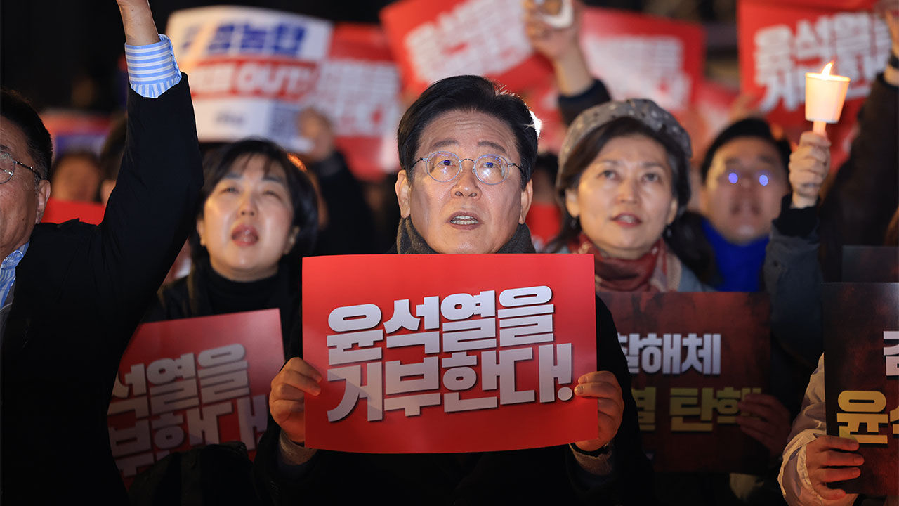 민주당 이재명 대표, 거부권 거부 전국비상행동 2차 시민행진 참석