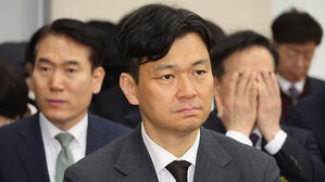 경찰, '리박스쿨 댓글 조작' 8명 입건…모스 탄 처벌 법리 검토