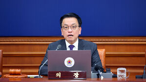 최상목 대행, 천안 고속도로 공사장 붕괴에 "실종자 수색에 최선"