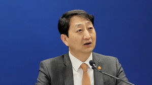 안덕근 산업장관 사흘간 미국 워싱턴 방문&hellip;"관세 면제 등 요청"