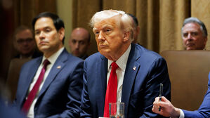 트럼프 "마약 유입 중단 안 되면 3월4일 중국에 10% 추가 관세"