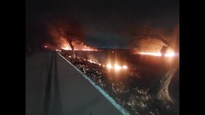 전북 익산 춘포면 뚝방 화재&hellip;2시간 40분 만에 진화