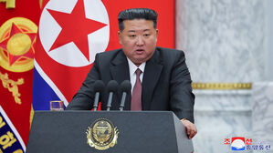 북한 김정은 동상 제작 첫 확인&hellip;우상화 일환인 듯