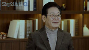 이재명, 'AI와 대한민국, 그리고 나' 대담 출연 (사진=민주연구원 제공, 연합뉴스)