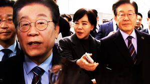 [영상] "대표님, 윤 대통령 '구속 취소' 결정에 대해 한 말씀만!"&hellip;속보 전해지자 이재명 대표 실시간 반응
