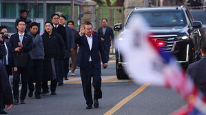 국힘 "석방 당연한 결정&hellip;헌재 평의도 원점서 검토해야"