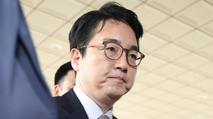 심우정 검찰총장이 10일 서울 서초구 대검찰청으로 출근하고 있다.(사진=연합뉴스)
