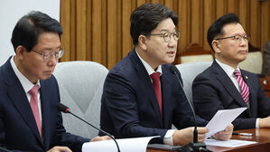 국민의힘, 민주당 공세에 "내전 몰아가기"&hellip;당 일각서 "우리도 광장 나가야"