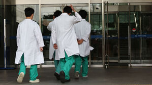 전공의 1천672명만 돌아온다…1년 전의 12% 수준