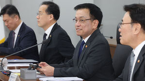 반도체 특별연장근로 특례 이르면 내주 시행&hellip;"6＋6 선택 가능"