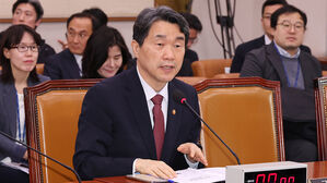 이주호 "의료개혁, 정부 혼자 하는 건 맞지 않아…의료계와 소통 강화"