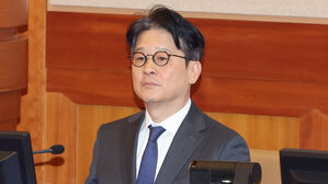 헌재, 전원일치로 이창수 중앙지검장 탄핵소추 기각