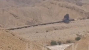 파키스탄 반군, 경찰서 습격&middot;은행 방화&hellip;16살 소년도 살해