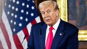 트럼프, '4&middot;2 상호 관세' 재확인&hellip;"혼란 있겠지만 굽히지 않을 것"