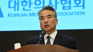 의협 "의대생 복귀 압박, 해결책 될 수 없어…유연한 자세 필요"