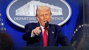 트럼프 '추방 일시정지' 판사 탄핵 주장에 미 대법원장 직접 반박