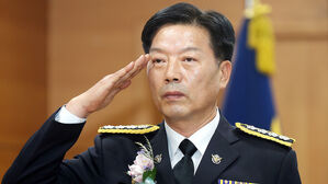 법원, '함정 비리&middot;인사청탁 혐의' 김홍희 전 해경청장 보석 허가