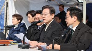 이재명, 내일 이재용과 청년 취업 간담회&hellip;반도체법 논의 주목