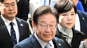 '선거법 항소심' 이재명, 법원 도착&hellip;취재진 질문에는 묵묵부답