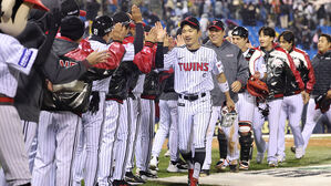 프로야구 LG, NC 꺾고 개막 6연승 '신바람'