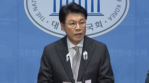 장제원 유서엔 가족 향한 내용&hellip;고소인 측, 기자회견 취소