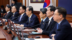 정부, 연금법개정안 공포&hellip;한 대행 "청년 목소리 귀 기울일 것"
