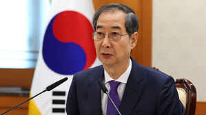 한 대행 "어떤 헌재 결정도 받아들여야&hellip;정치인들 자극 발언 삼가달라"