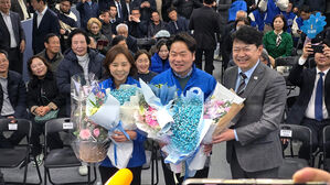 충남 아산시장에 민주당 오세현 당선&hellip;3년 만에 시장직 탈환