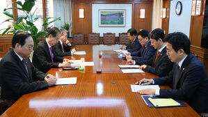 한 대행, 미 상호관세 부과에 긴급 회의&hellip;"모든 역량 쏟아부어야"