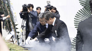 김동연, 제주 4&middot;3추념식 참석&hellip;"아픈 역사와 작별하지 않을 것"