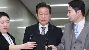 민주당 "윤 대통령 반드시 파면, 헌법재판소 믿는다"