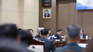 각군 지휘관실 등 걸려있던 윤 전 대통령 사진 철거