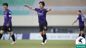 '최규현&middot;토마스 골!' 안양, 강원 2대 0 격파&hellip;강원 3연패 수렁